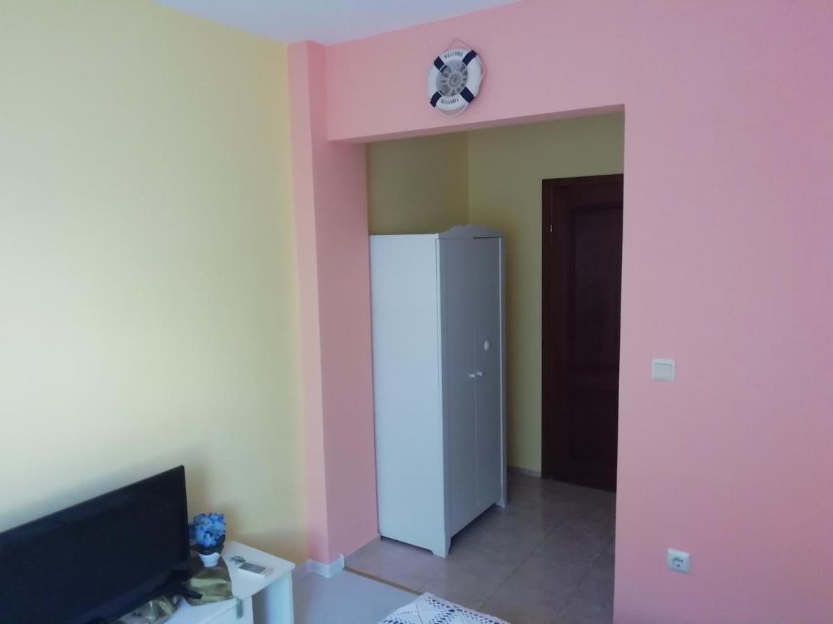 וארנה Guest House By The Captain מראה חיצוני תמונה