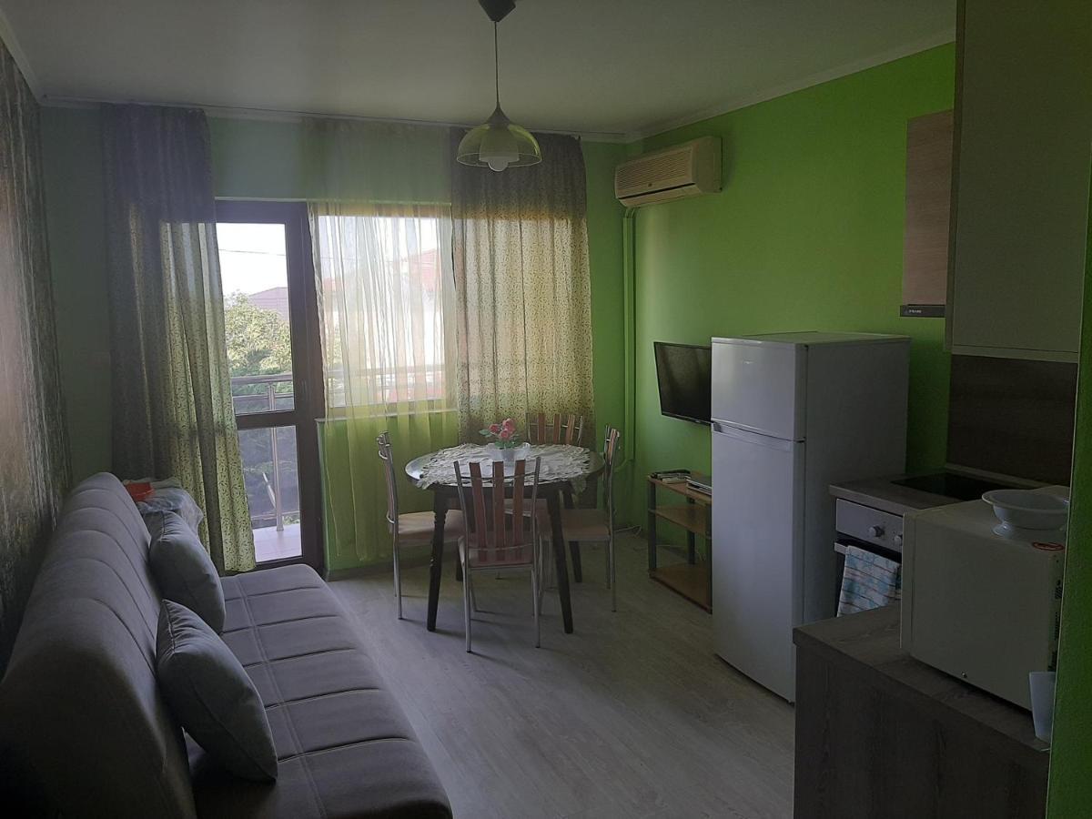 וארנה Guest House By The Captain מראה חיצוני תמונה