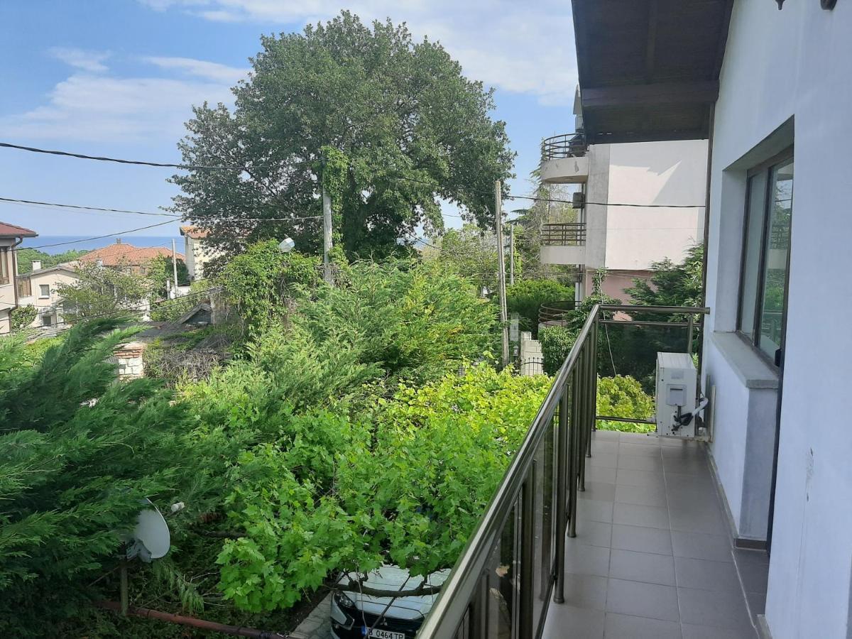 וארנה Guest House By The Captain מראה חיצוני תמונה