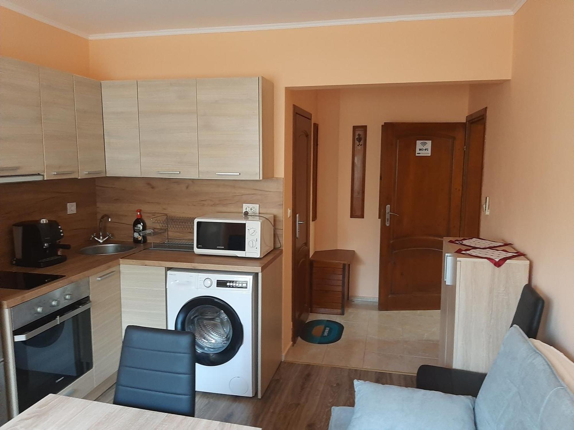 וארנה Guest House By The Captain מראה חיצוני תמונה