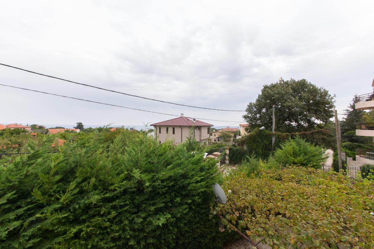 וארנה Guest House By The Captain מראה חיצוני תמונה