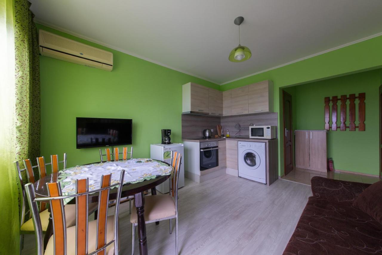 וארנה Guest House By The Captain מראה חיצוני תמונה