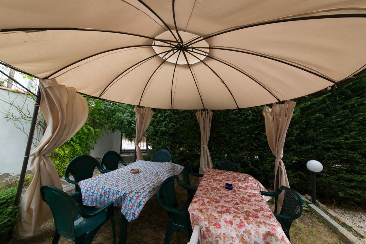 וארנה Guest House By The Captain מראה חיצוני תמונה