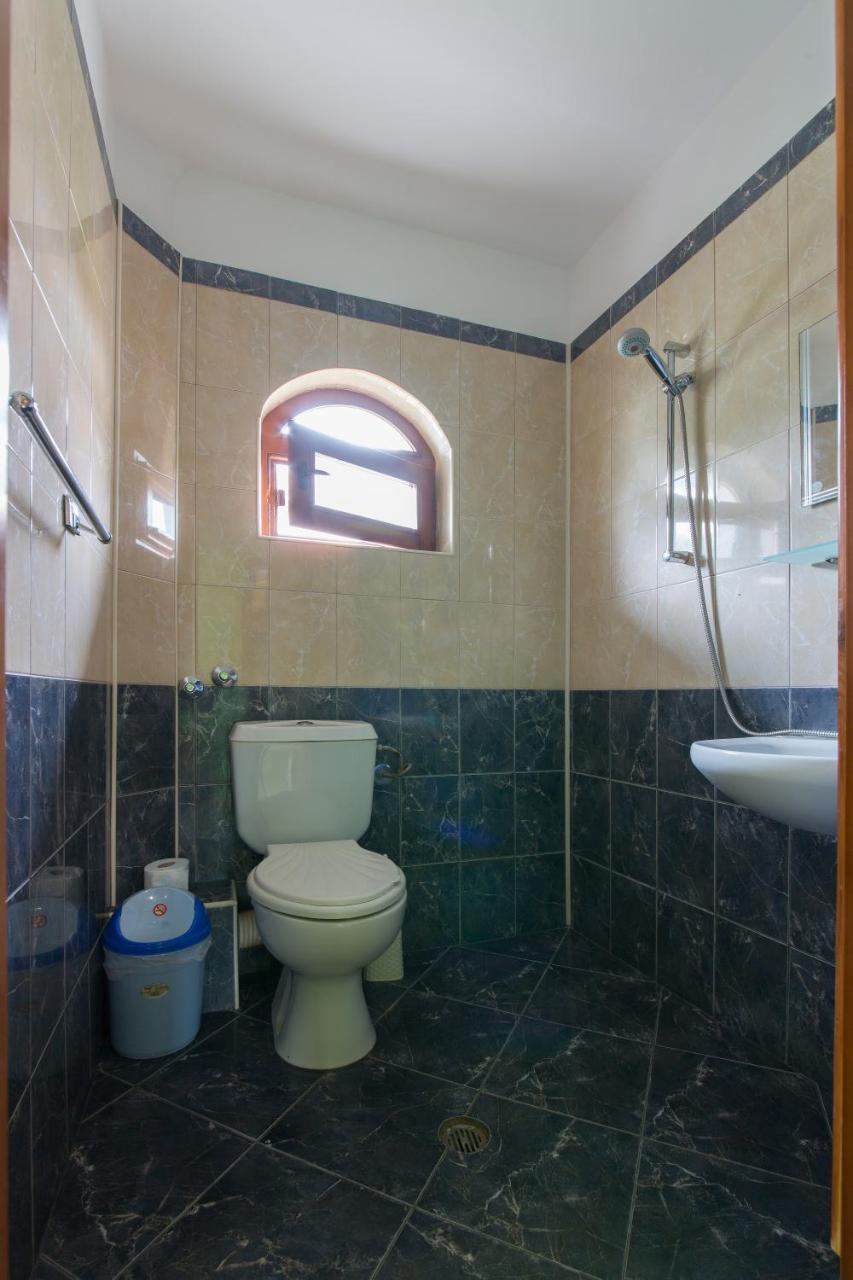 וארנה Guest House By The Captain מראה חיצוני תמונה